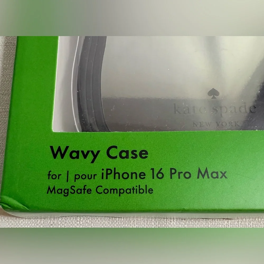 Kate Spade New York Wavy Case Design iPhone 16 Pro Max New